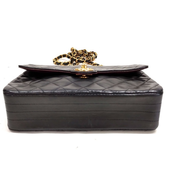 Chanel Matelasse Single Flap Single Chain Lamb Leather Bag - Picture 5 of 16